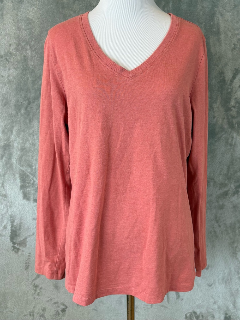 Eddie Bauer Women's Long Sleeve V-Neck T-Shirt Coral Pink Salmon L